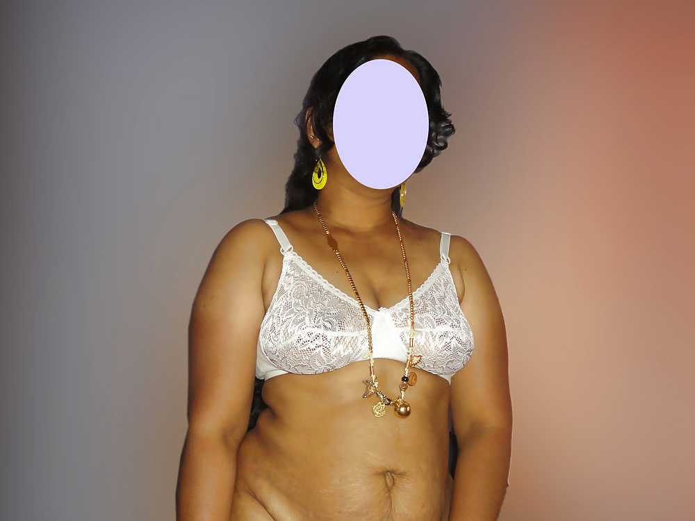 Indian Aunty Show 11