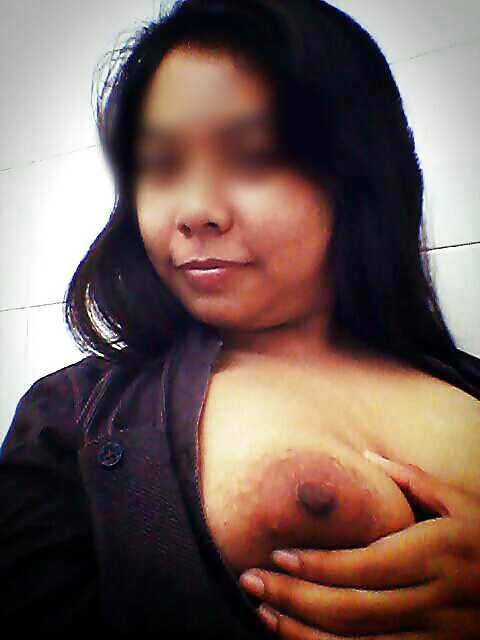 exhibitionist wife from indonesia
