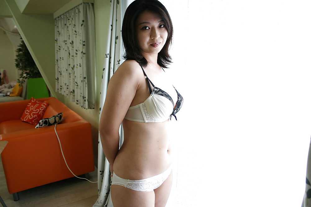 Japanese cute wife N picture