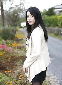 Nana Aida - Beautiful Japanese Pantyhose